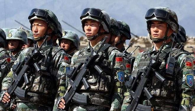 为什么解放军那么受欢迎爱戴?

08年的时候，人群中的一句：解放军来了！多少人感