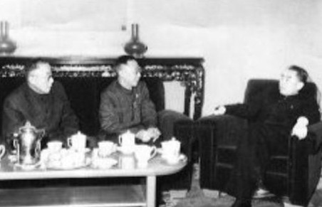 1960年，周恩来总理特意请溥仪和他的亲人吃了一顿“年夜饭”。谁能想到，这位中国