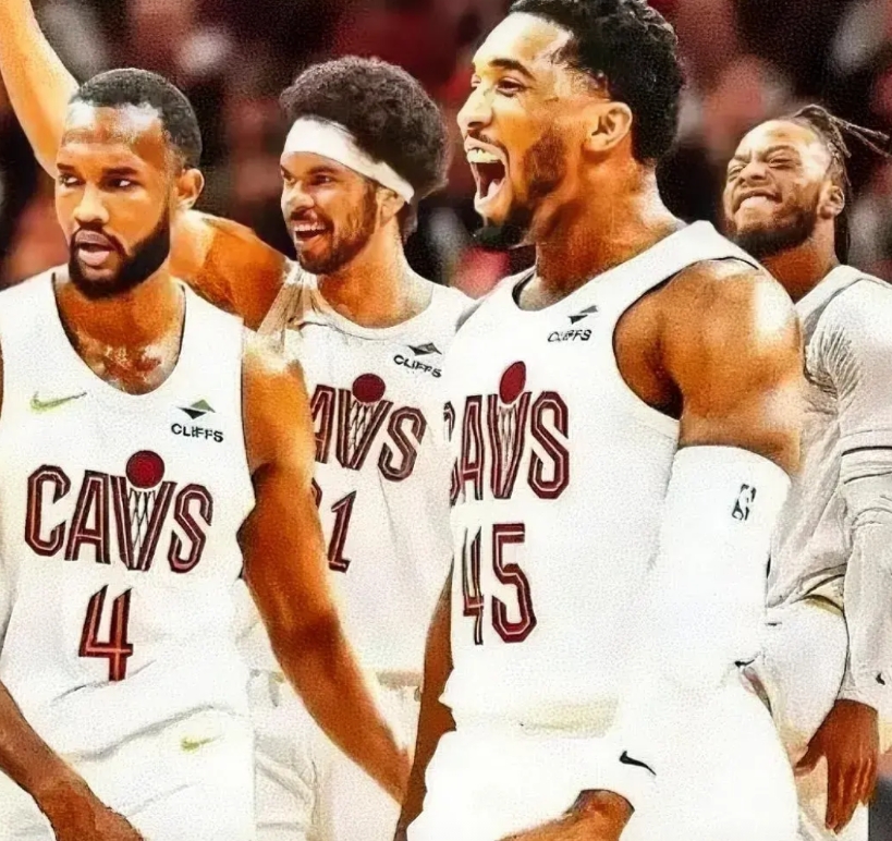 骑士高层笑疯了，倒不是因为今日124-117轻取森林狼，更因为——


①、米切