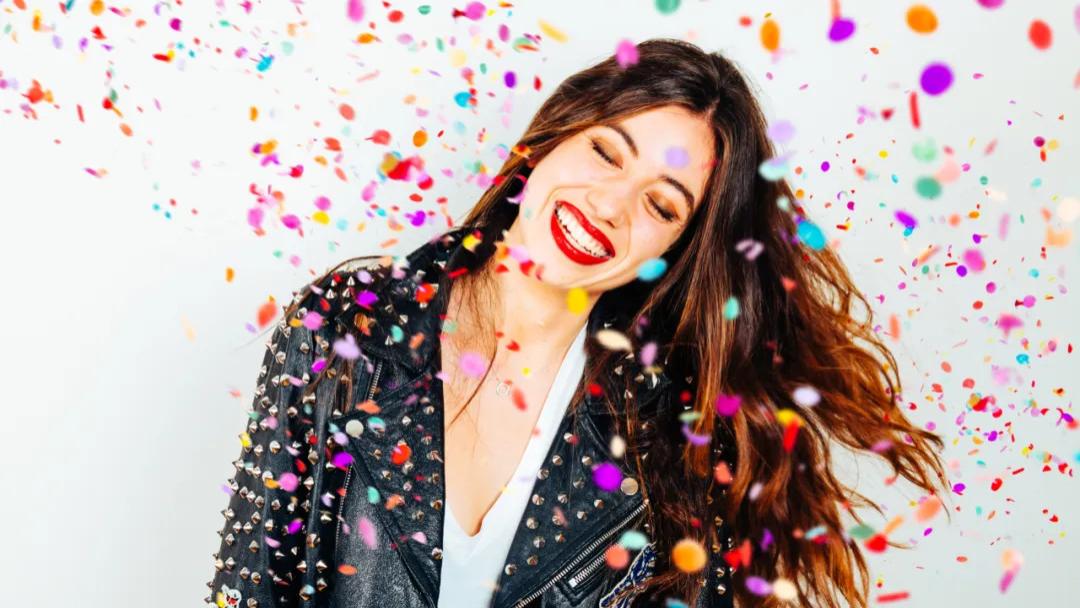 露易丝·海：365天无条件的爱自己，我是美丽独特的灵魂