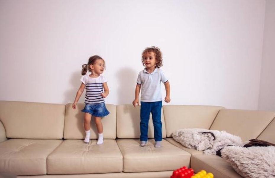 为什么不能让孩子去别人家玩，我有了新的立场。

之前看到过这个话题，有人说，因为