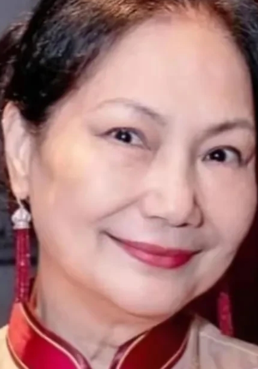 最让黄春梅接受不了的是，徐家不停地告，告，告钱没要到多少，现在女儿大S没了，孩子