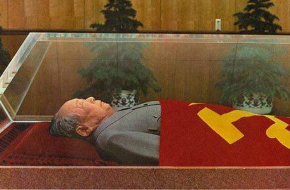 毛主席遗体防腐每年花费无数，而永久保存的水晶棺，纯度高达99.99%，价值更是不