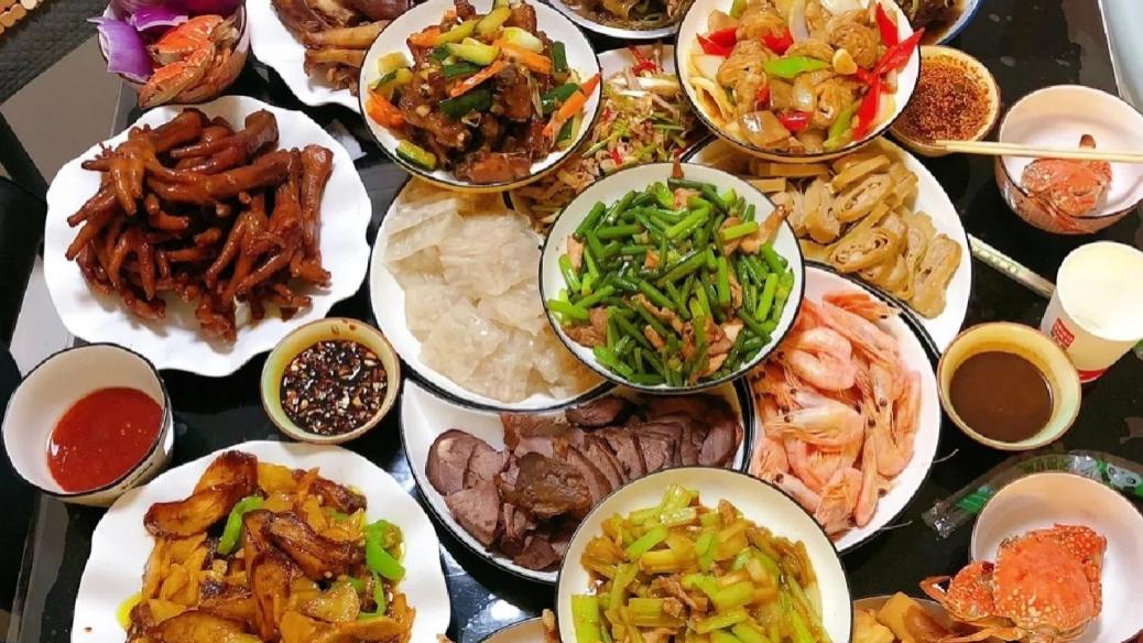 韩流涌动舌尖上：揭秘韩国人为何偏爱上海美食之旅