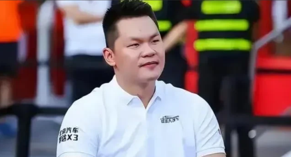 破案！很多球迷在网上怒骂朱芳雨，广东成为外援的“养老院”，一不小心说漏嘴了。
