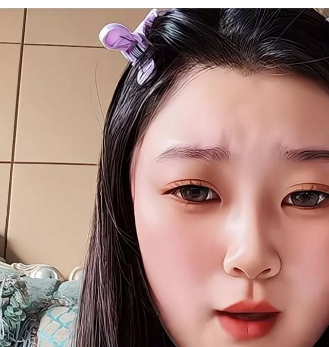 谢广坤：女儿都是冒牌货！

谢广坤女儿唐墩墩分享她爸找小妈的事，办满月宴时想加小