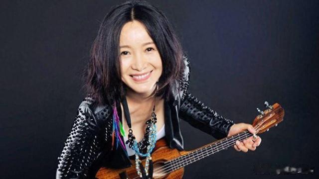 她曾登春晚4次,被恩师欺骗堕胎、前途尽毁,如今55岁仍没人要(12次登上春晚的女歌手)-第1张图片-九妖电影 她曾登春晚4次,被恩师欺骗堕胎、前途尽毁,如今55岁仍没人要(12次登上春晚的女歌手)-第1张图片-九妖电影