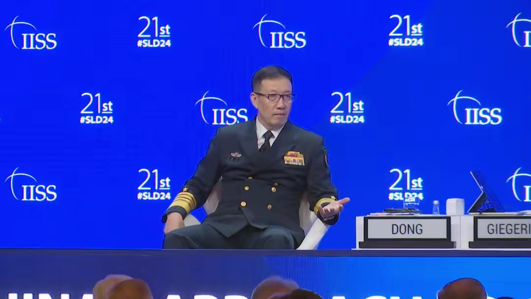 中美两军高层非正式会谈，当着奥斯汀的面，董军防长划下“以武助独”红线，话音刚落美