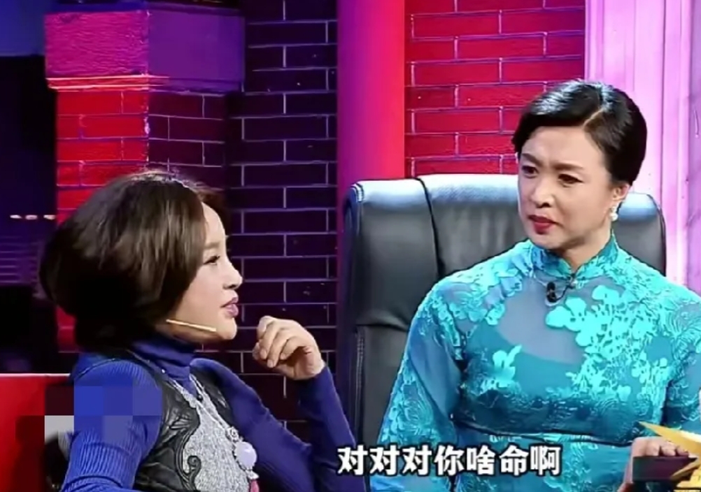 刘晓庆，就是大气。
当年金星说：“刘晓庆跟这么多男人谈恋爱，嫁给男人，从来没有花