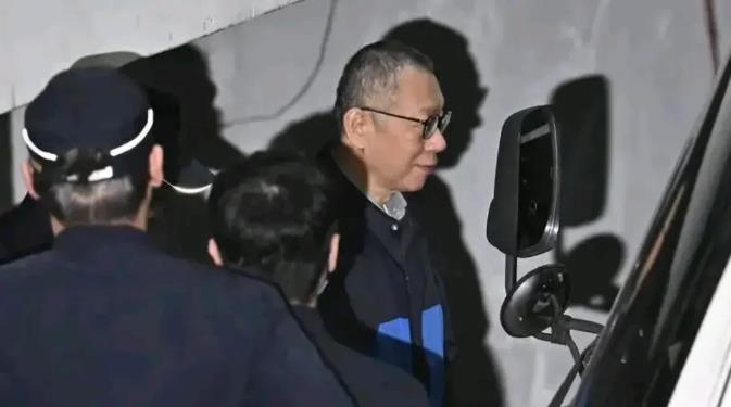 只有私心杂念，陈佩琪感叹柯文哲救过多少人又有何用？

北检侦办京华城容积率案步入