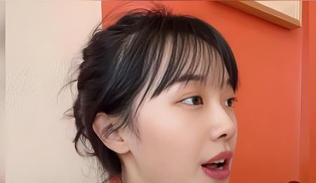 黄老师现在咋样了？从网红顶流到回归家庭，一波三折啊！
哎，你们还记得那个“挖呀挖
