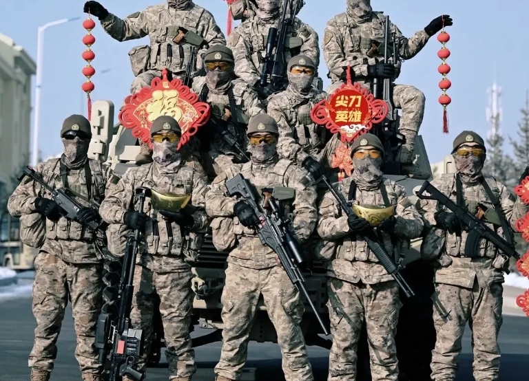 突然感觉不土了！

一眼精锐！纵享丝滑，以德服人！武德也是德！