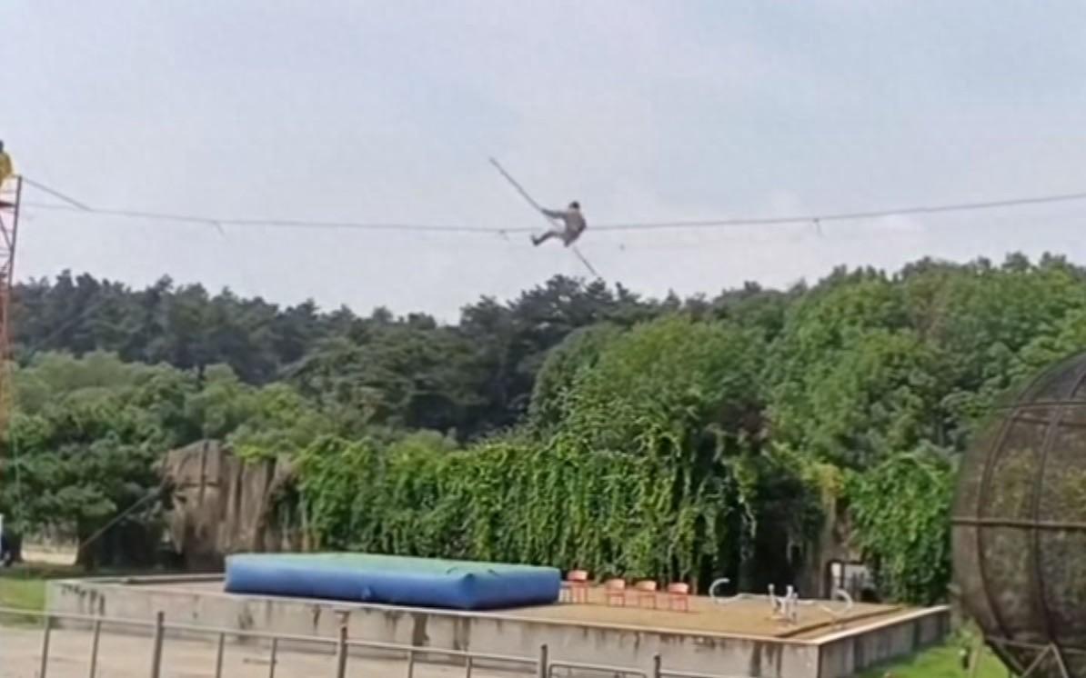 大逆转！长春的杂技演员走钢丝时摔下来了，原因找到了！有六个“万万没想到”：

1