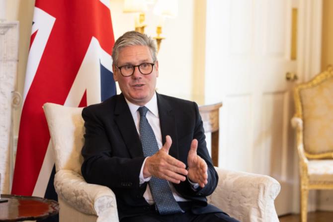 英国首相向欧洲国家发出呼吁。

俄罗斯卫星通讯社2月3日报道，英国首相斯塔默3日