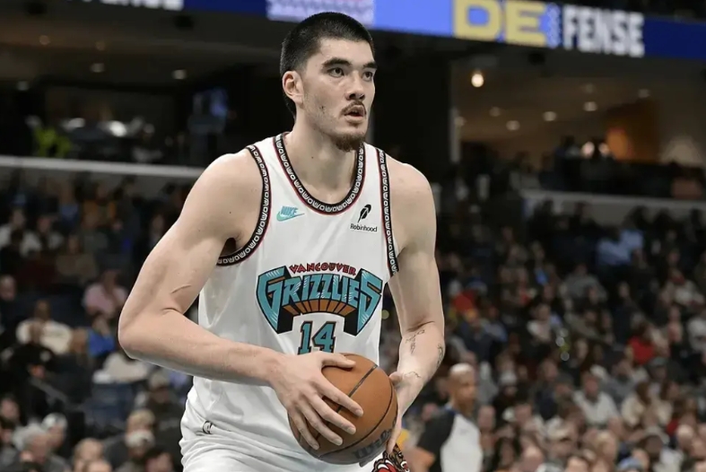 灰熊真的赚了，本届选中的两位新秀，以目前的表现来看，值得前三甲中的任一顺位！
1