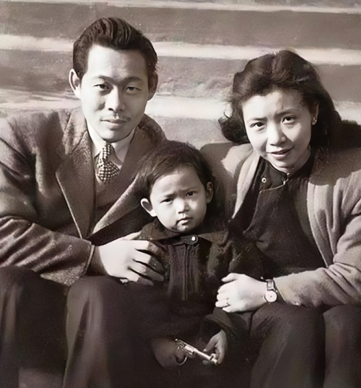 她是令两位艺术天才沉迷的女人谢景兰。1935年，14岁的谢景兰与赵无极相识，郎才