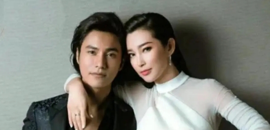 一次，李冰冰问陈坤icon:“我这所有接吻、拥抱、洗澡的戏，都和你拍了，我这辈子