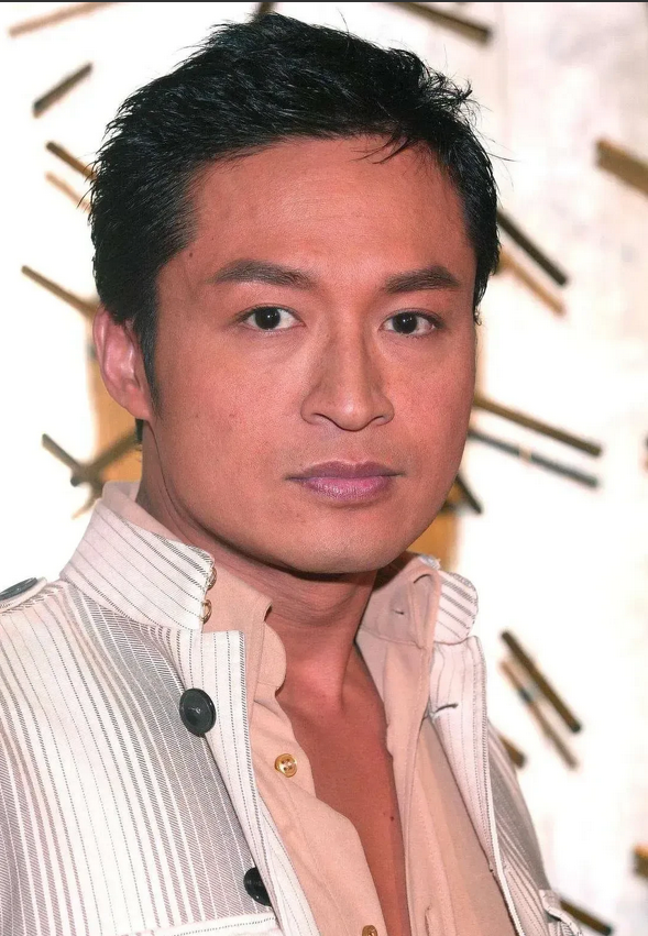 拍《孝庄秘史》时，马景涛进组的第一时间不是去看剧本研究角色，而是拉着助理急急忙忙