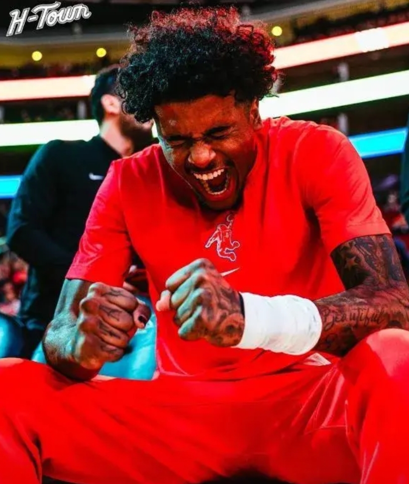 驳球队因为申京进全明星而心态发生变化

部分人说因为申京进了全明星，导致有些队友