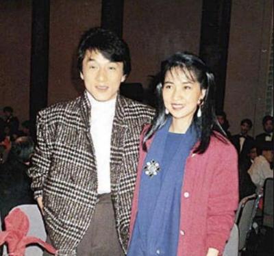 林凤娇一句话挽回婚姻，成龙出轨后回心转意