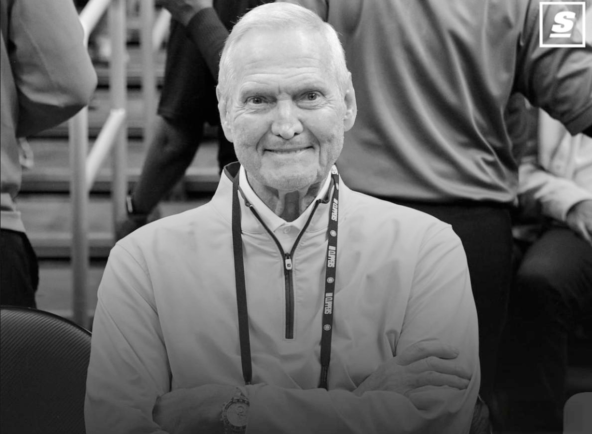 詹姆斯更新推特：杰里-韦斯特千古，我的导师，我的朋友！已经开始想你了！愿天堂有人