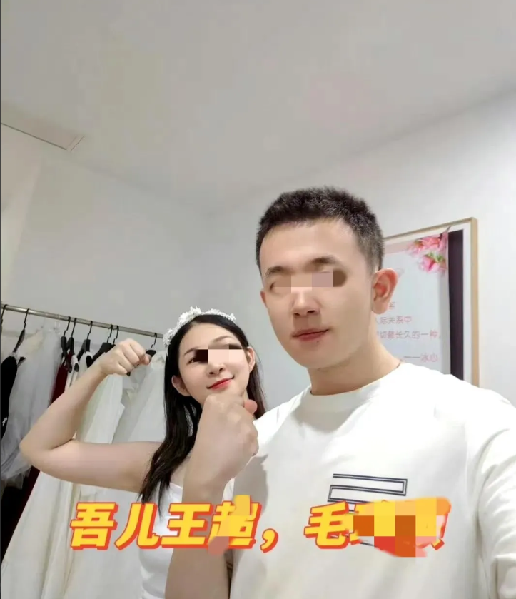 原来，妻子出轨后，丈夫选择了自杀。背后的故事是这样的：男方的父亲早逝，母亲改嫁。