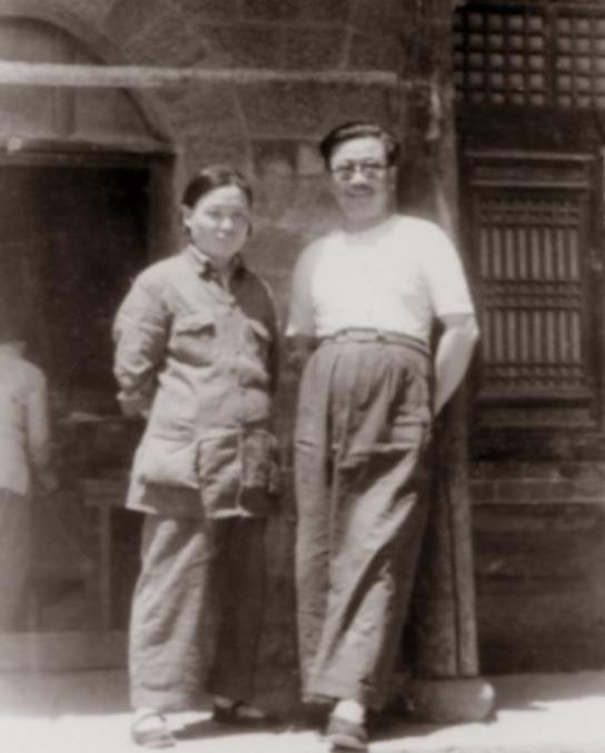 1931年4月，顾顺章叛变，李克农得到消息后，来不及通知妻子赵瑛，便让交通员去报