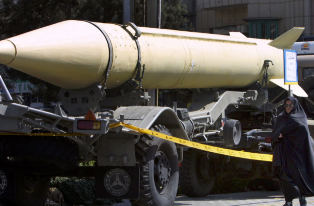 大战之前，一国突然宣布不制造核武器！
 
中东地区现在已经打成一锅粥了，以色列对