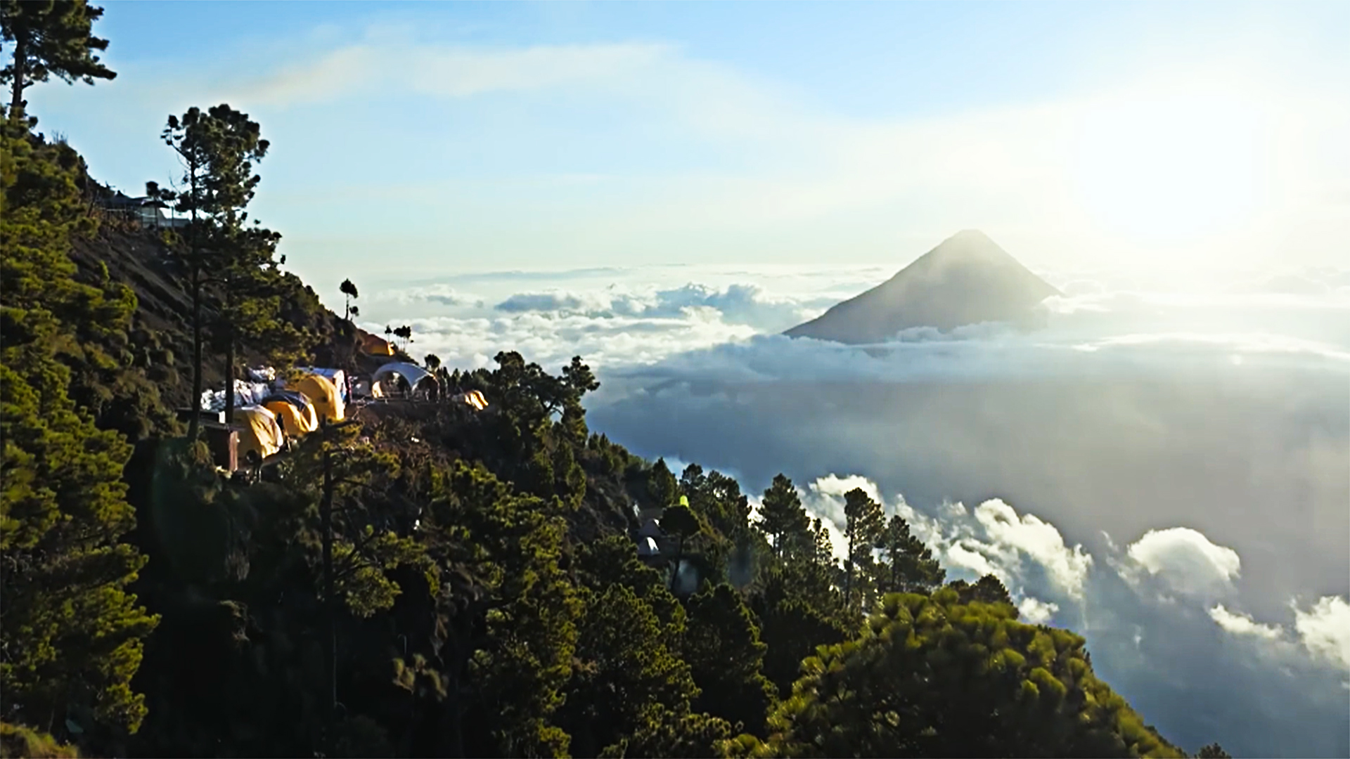 富埃戈火山 随时可能爆发