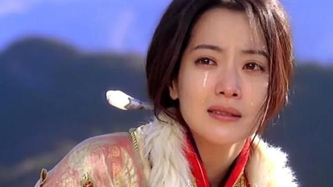金喜善因女儿丑被怀疑整容，说长开就好了，结果12年后被打脸了！