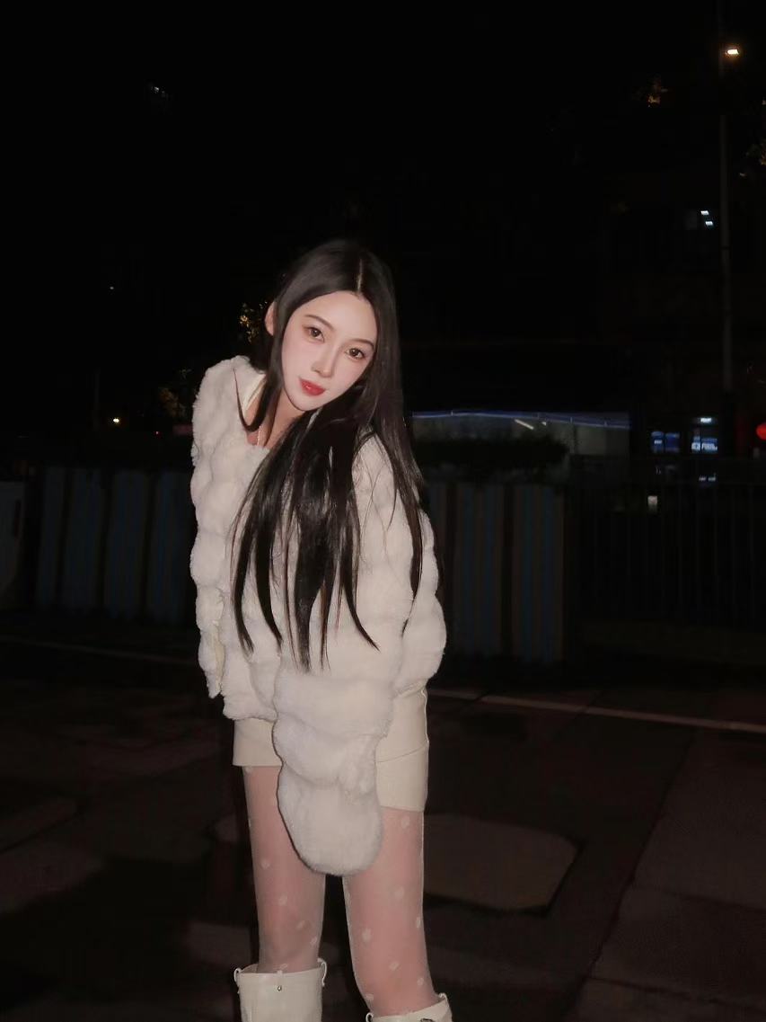大半夜的被小姨子叫出来见面哈哈哈哈