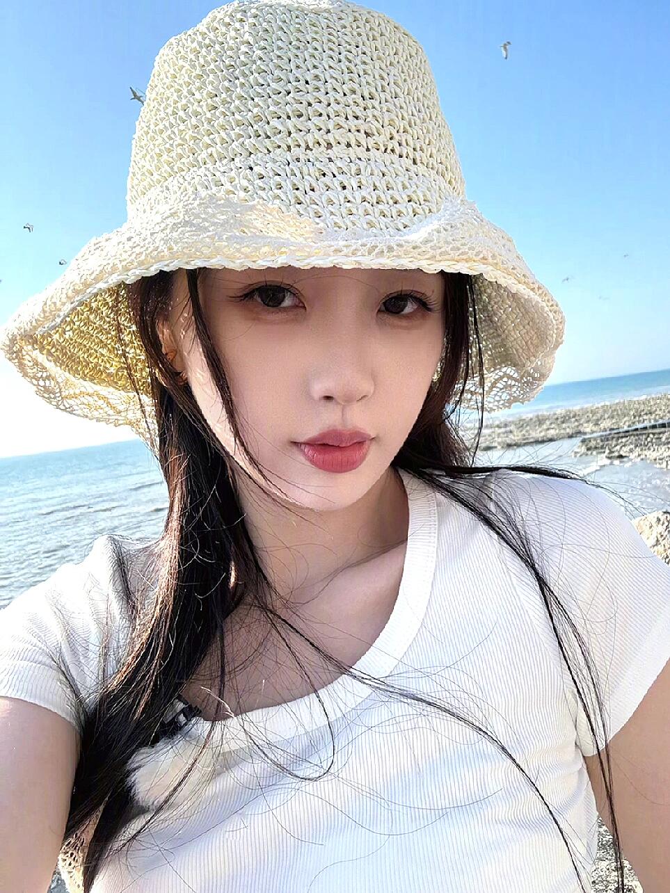 虞书欣如晨露般清新