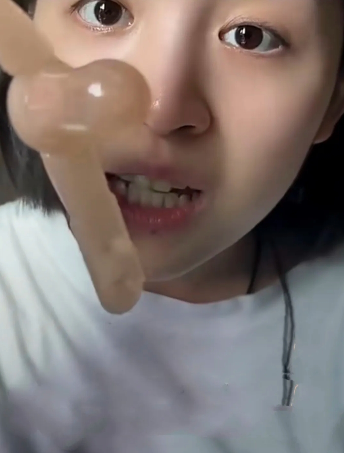 婴儿大拇指手套是干什么用的？？有给孩子用过的吗？