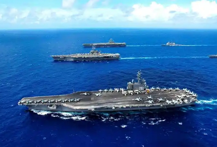 【解放军海空战巡后，美航母远离黄岩岛】
菲律宾正洋洋得意之际，菲军靠山却突然跑了