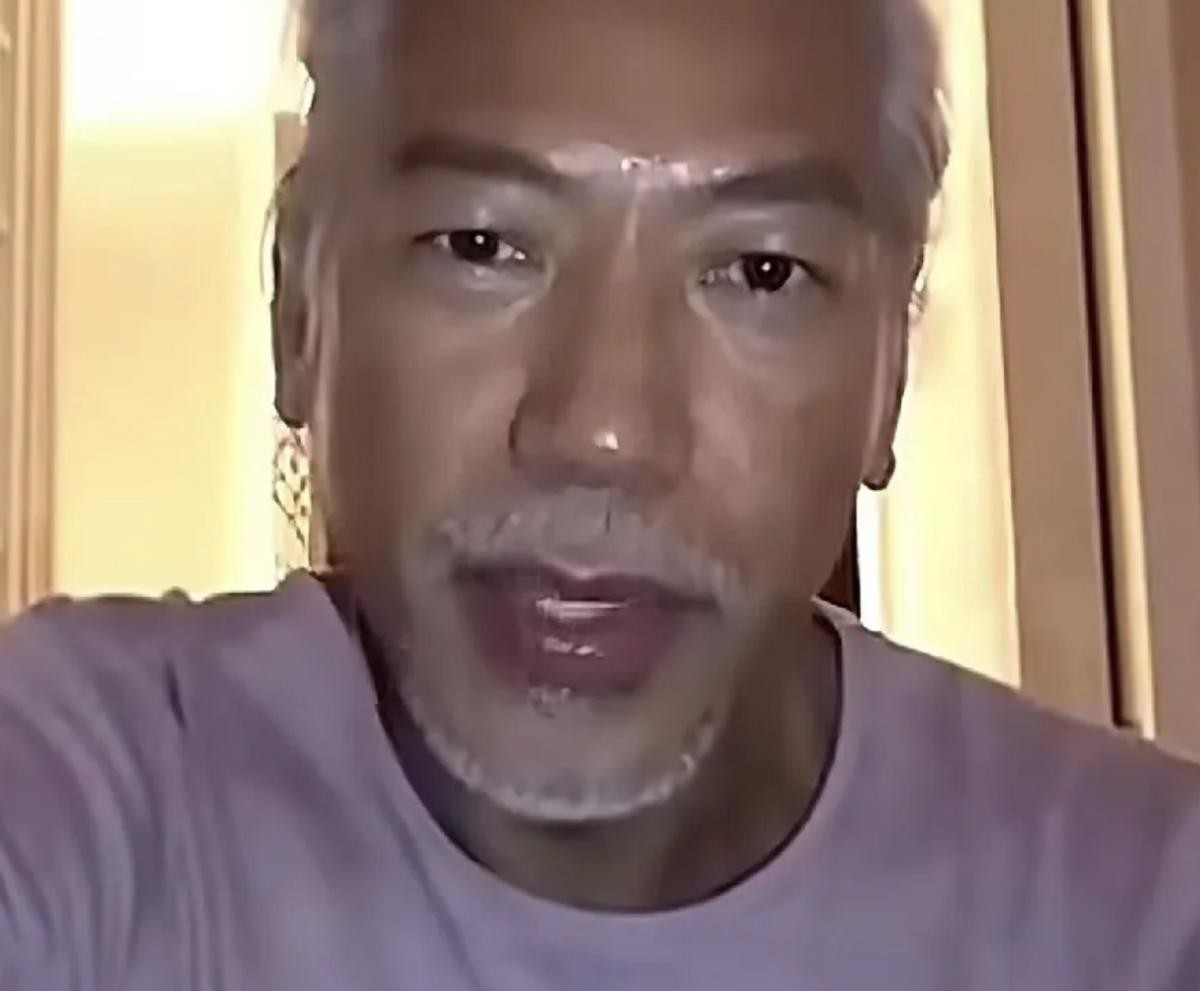 乌鸦哥张耀扬想找工作

                            