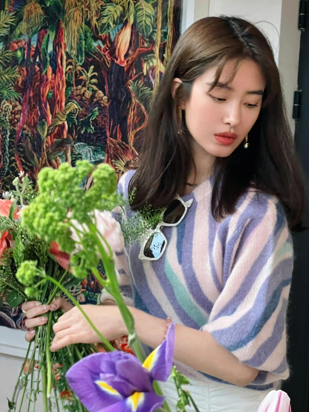 杨采钰——身姿曼妙
