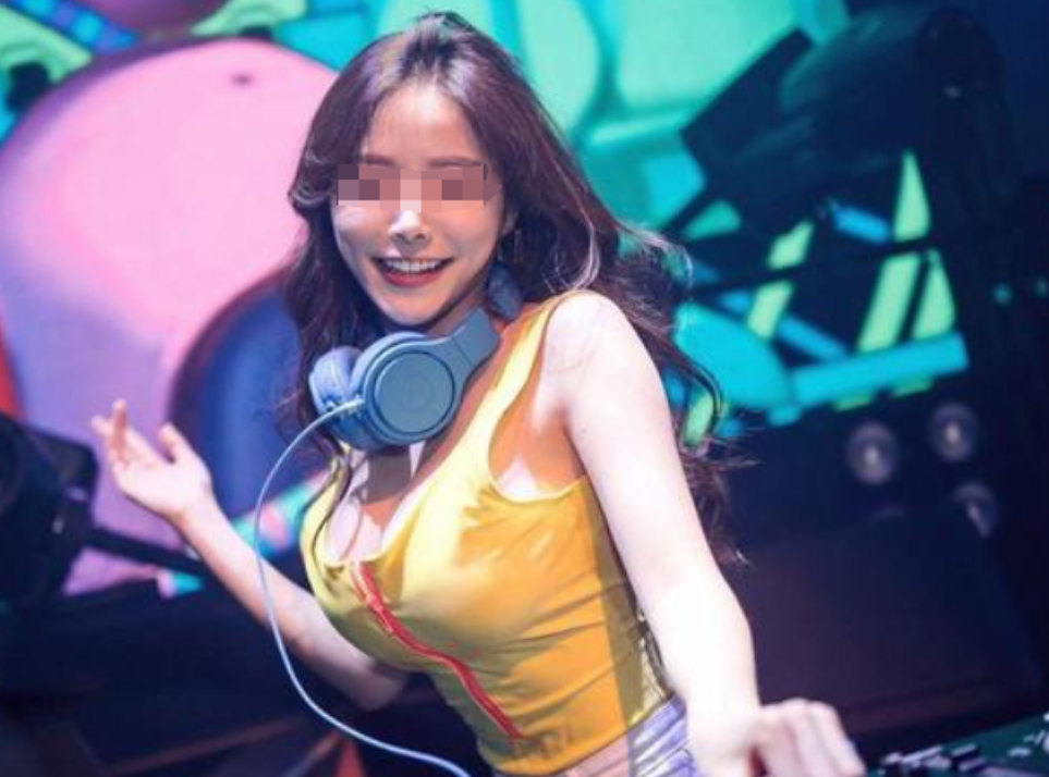 四川凉山，一高中毕业生酒吧醉酒后到院外呕吐，不慎坠下堡坎摔伤，然后在送医途中身亡