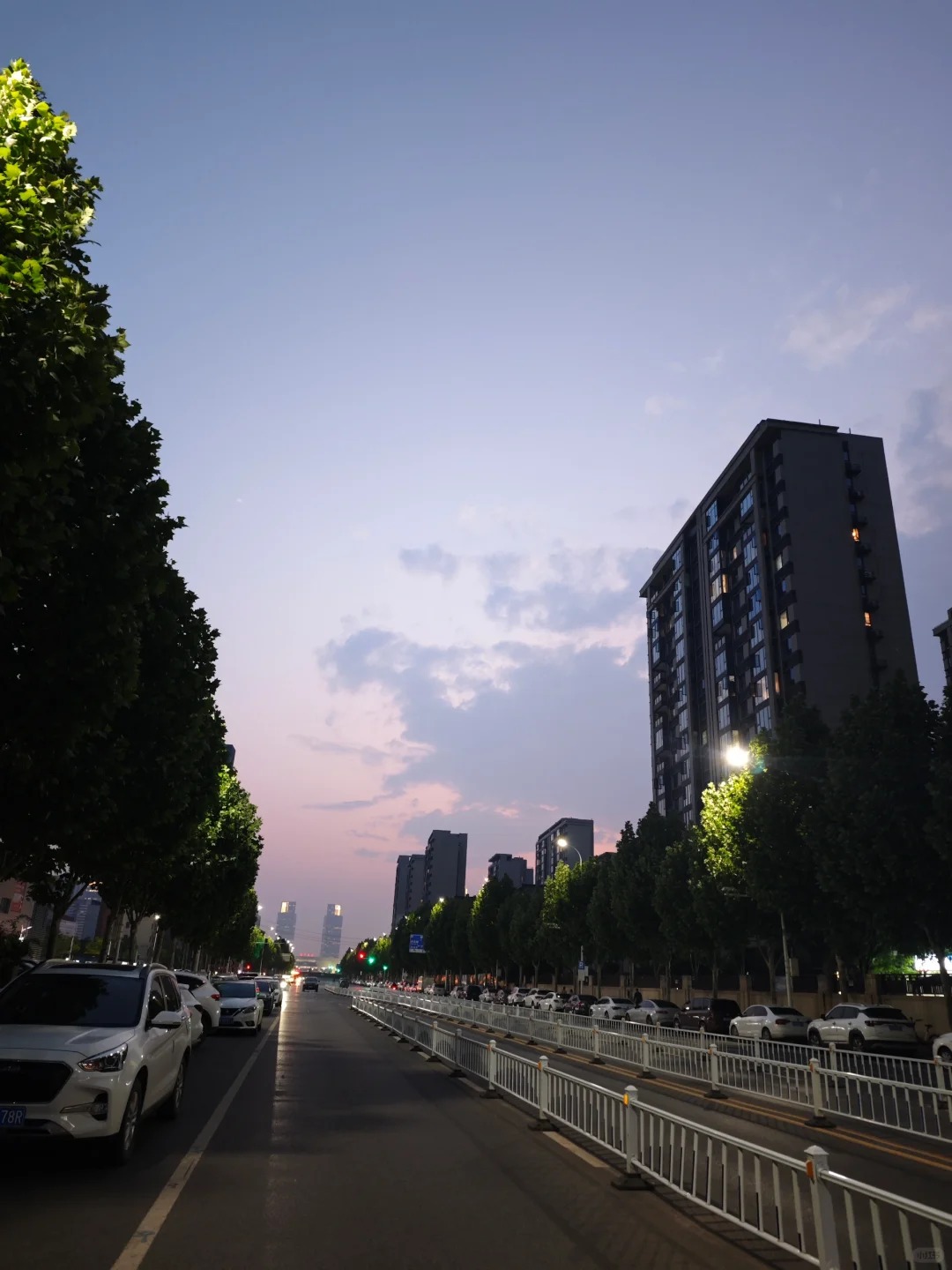 被爱的前提是什么
不是漂亮，不是优秀，能被爱的人可以是任何模样，可以处于任何境地