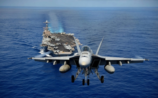 美国自家的舰载机被自己航母编队里的护卫舰击落，这件事放到哪里都是不敢想象的存在！