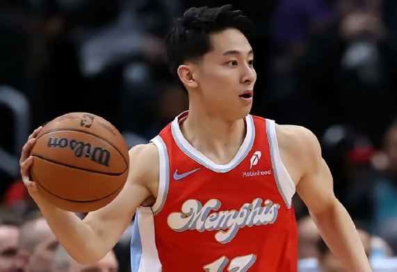 说实话，河村勇辉在NBA的前景十分惨淡，但是，他将会成为亚洲球队的噩梦。

河村