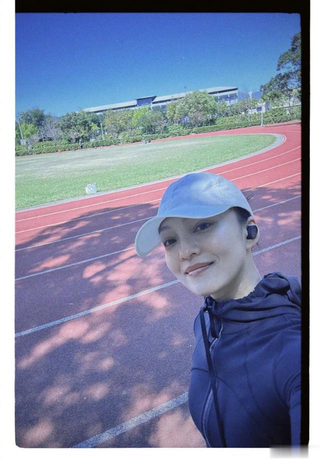 张韶涵又火了！花上亿买岛，3000万盖房，网友：是我的理想生活！（寓言张韶涵歌曲）-第24张图片-九妖电影
