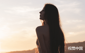 我和陈阜的白月光同时被绑架，只能二选一的情况下，他选了白月光，我下定决心离开时，他却跪下来求我不要走