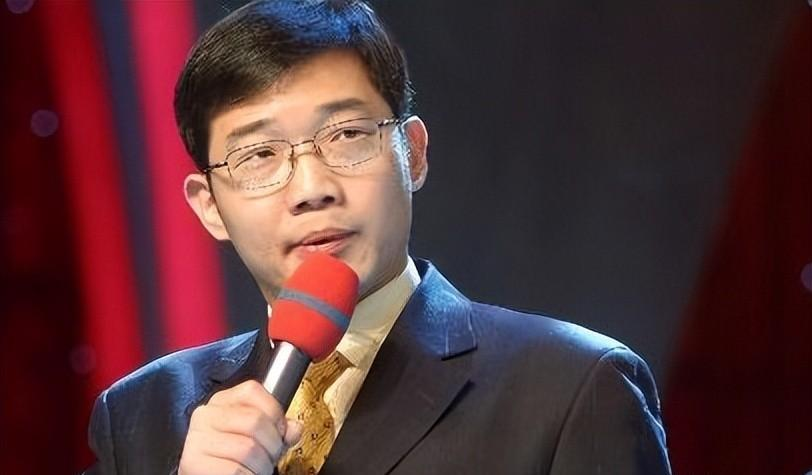 2009年，在《天下校友会》中，选手在台上又唱又跳《真的爱你》时，主持人大兵调侃