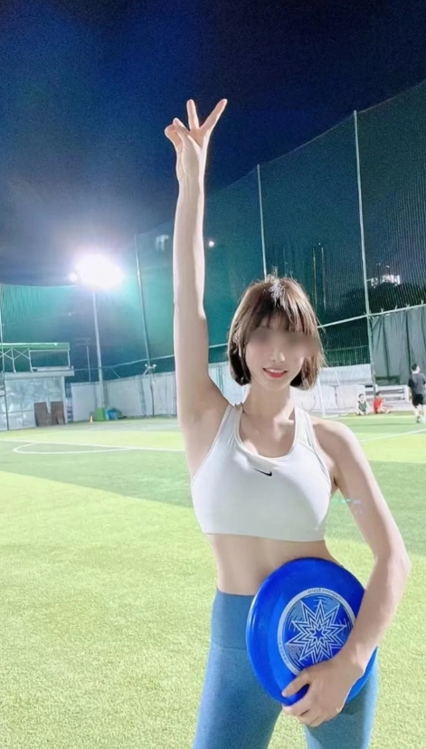 失踪女子叫Yan Ruimin，随着Yan Ruimin的真实身份也被揭开，她的