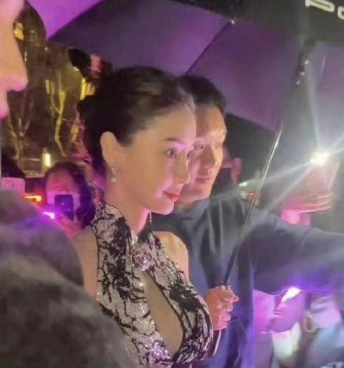 是啊，时间过得真快，杨颖（Angelababy）在很多人的心目中一直都是那个青春