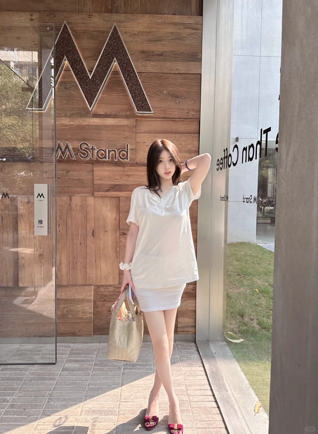 深圳探店 | 华侨城咖啡店
光线很好   咖啡师也很热情