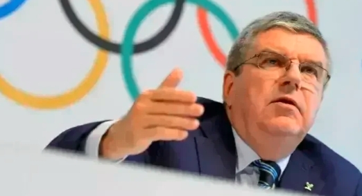 国际奥委会已经座不住了，眼看着金砖国家运动会就要在俄罗斯召开了，奥委会主席巴赫发