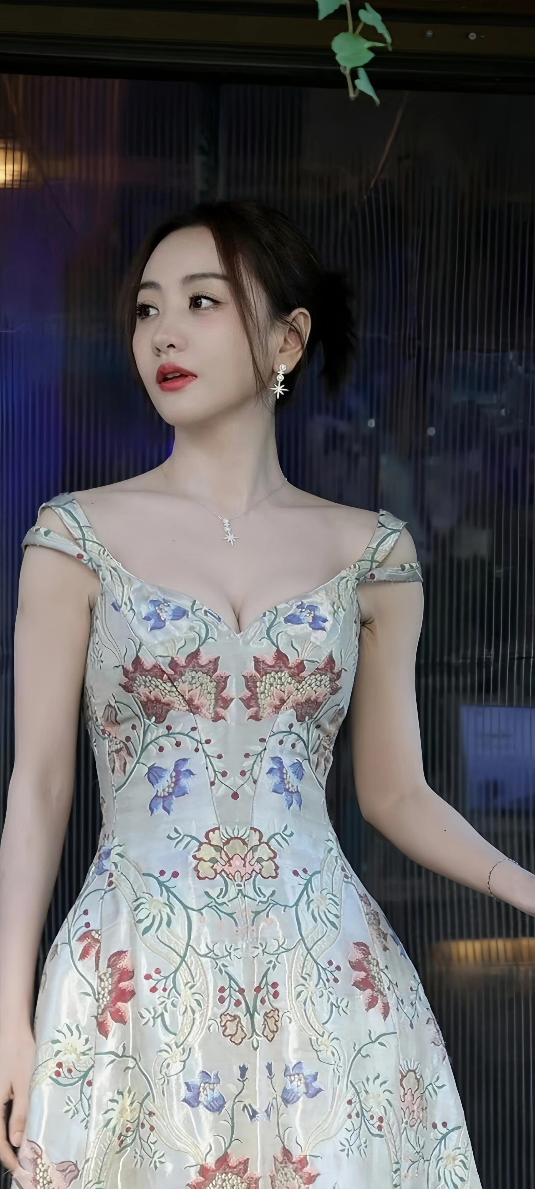 杨蓉——气质绝佳