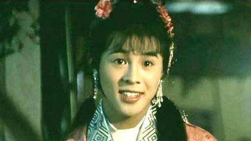 “女装大佬”张卫健后继有人？侯明昊女装太甜美，网友：娇俏可人