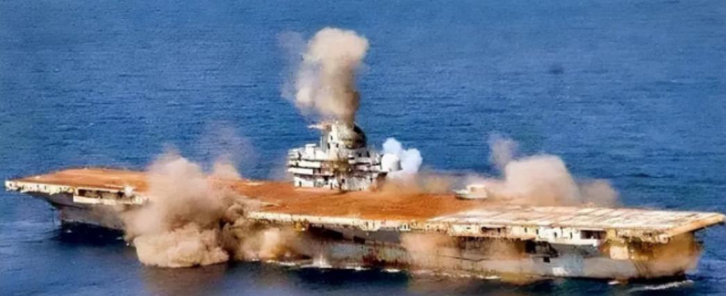 击沉航母容易吗？当然不容易，否则一下子就被击沉了，数十亿的研究经费就这样打水漂了